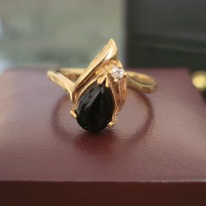 Vintage black stone ring